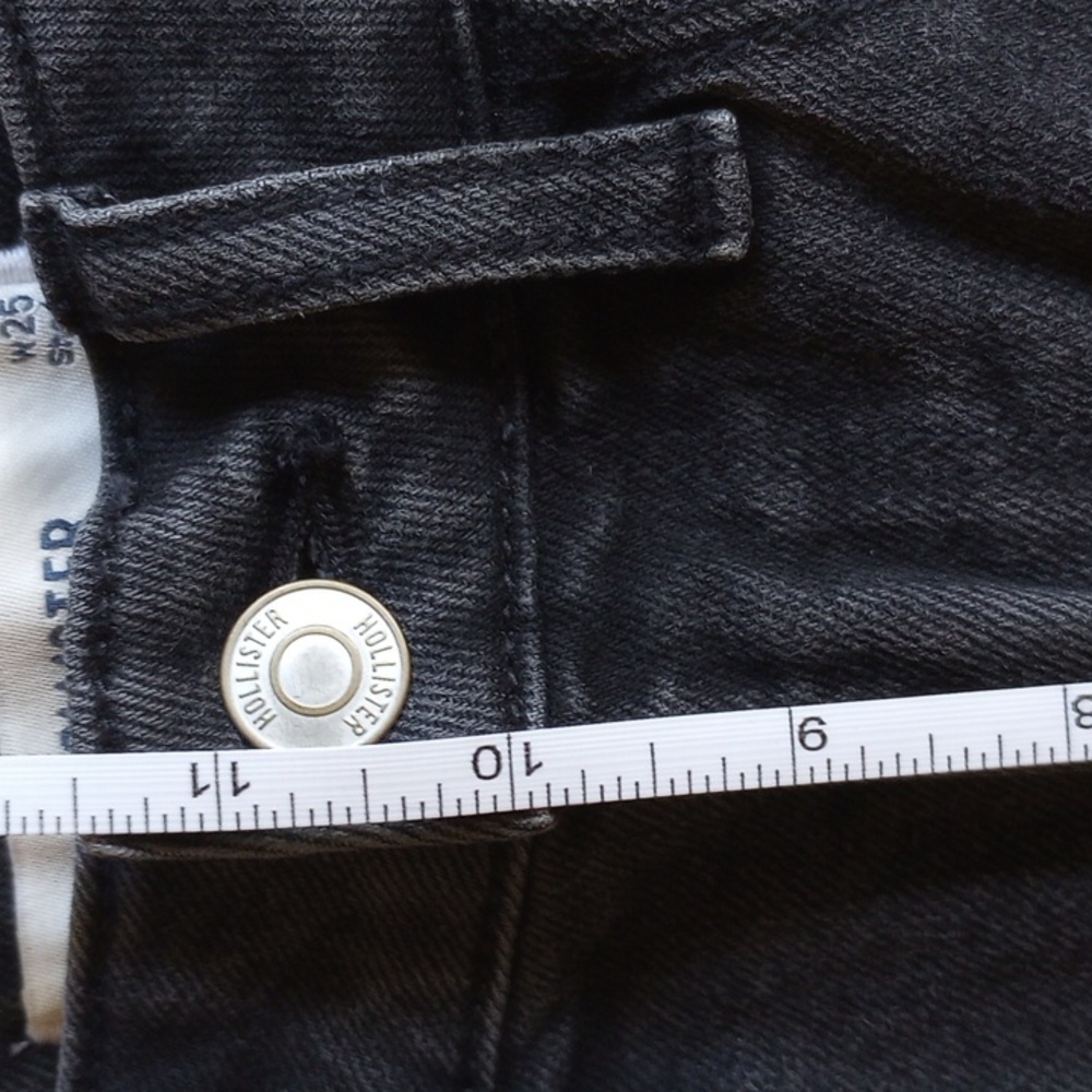 Hollister Ultra High Rise Raw Hem Mom Jeans 0S 25S 25 Short Black Wash - Picture 8 of 9